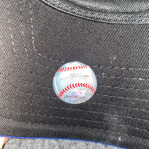 Baseball cap - Picture 2 of 2